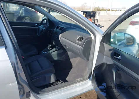 2005 Volkswagen Jetta 2.5 из США, поврежденный, VIN 3VWRG71KX5M648264